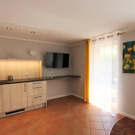 Stawros בית אירוח וובה